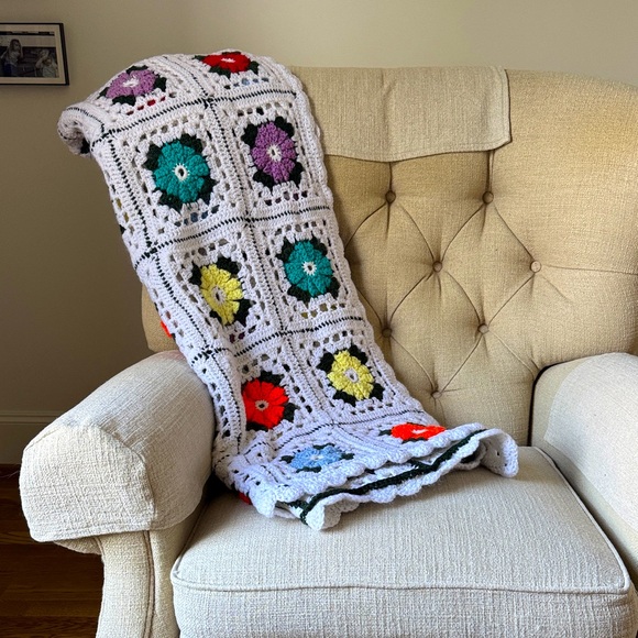 Vintage Handmade Crochet Granny Square Blanket Throw Cottagecore Floral Afghan